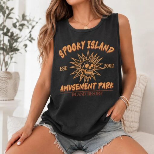 Spooky Island Comfort Colors Unisex Tank Top, Retro Halloween Movie Tank, Disco Skull Tank, 90s Nostalgia Halloween, Summer Spooky Tank